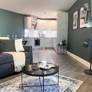 Central - 5 Min Walk From Beach And Pier And Within Walking Distance Of The Train Station - Sleeps Up To 6 Guests! , Brighton United Kingdom