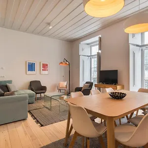 Lovelystay - Charming 3 Bedroom Wonder Downtown , Lisbon Portugal
